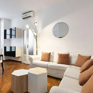 Charming San Babila Apt. , Milan Italie