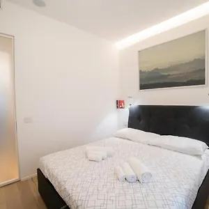 Navigli-centro-universita, Amazing New Apartamento