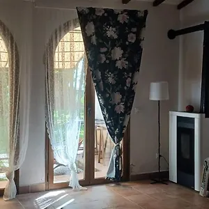 Casetta Di Laura Сasa de vacaciones